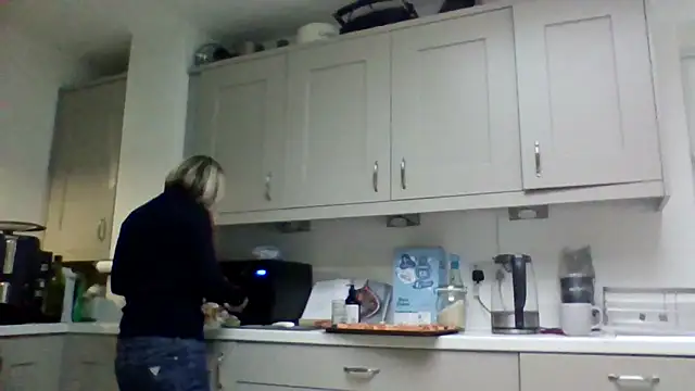 Snapshot of Milfshake227 chatting on 03-08-26, 05:28 Milfshake227 online show from 03-08-26, 05:28