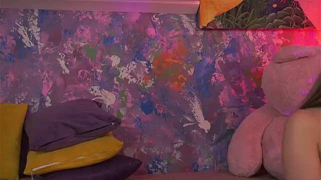 Ava Solis online show from 04-15-26, 07:54