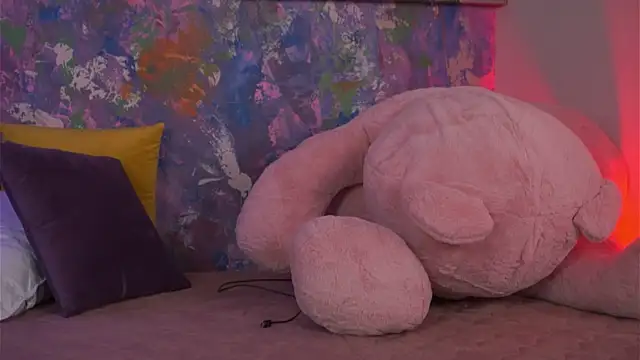 Ava Solis online show from 04-29-26, 08:15