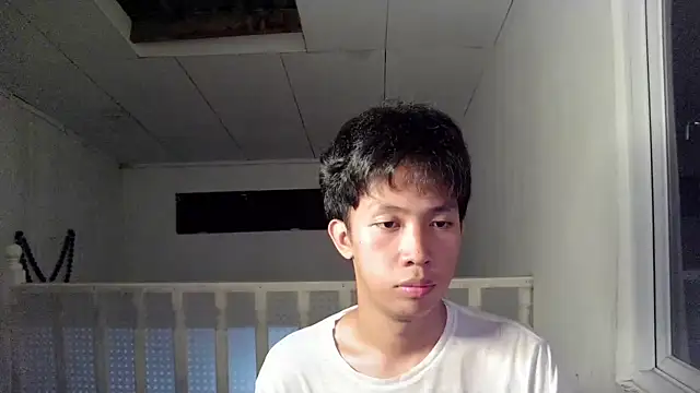 Snapshot of geltwt_id chatting on 05-21-26, 04:25 geltwt id online show from 05-21-26, 04:25