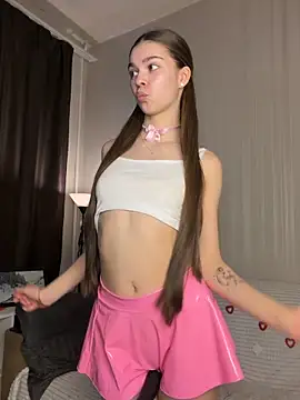 Snapshot of SkylineBliss chatting on 03-03-26, 01:34 SkylineBliss online show from 03-03-26, 01:34