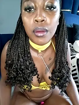 CocoButterxox online show from 03-12-26, 09:26