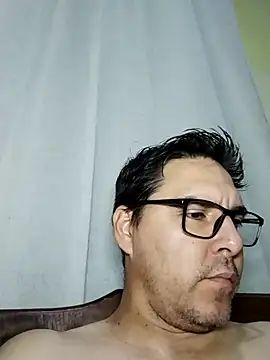 Snapshot of Erbst_Morni chatting on 01-12-26, 10:31 Erbst Morni online show from 01-12-26, 10:31