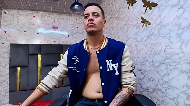 Snapshot of Brent_Storne chatting on 02-25-26, 04:44 Brent Storne online show from 02-25-26, 04:44