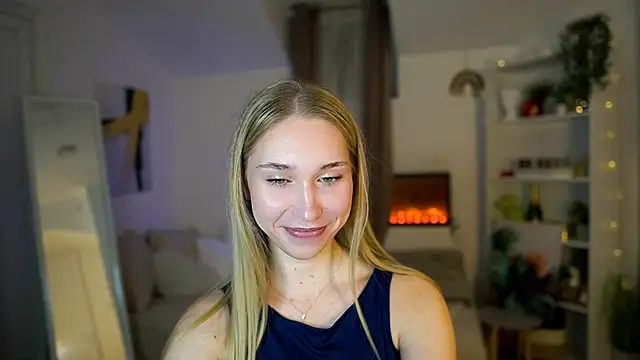 Snapshot of MilaBunny2000 chatting on 02-10-26, 09:35 MilaBunny2000 online show from 02-10-26, 09:35