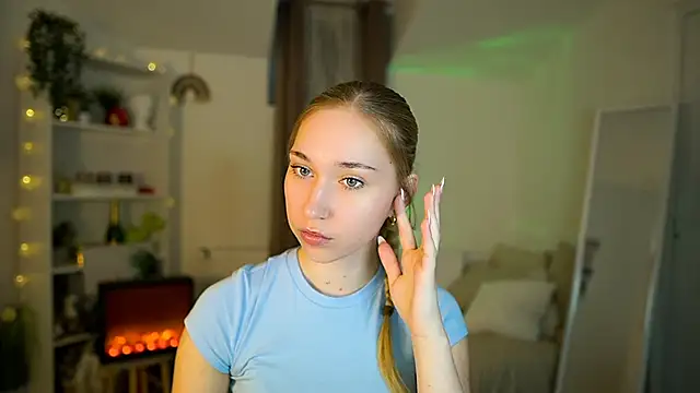 Snapshot of MilaBunny2000 chatting on 02-27-26, 09:42 MilaBunny2000 online show from 02-27-26, 09:42