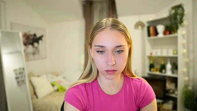 Snapshot of MilaBunny2000 chatting on 03-13-26, 09:27 MilaBunny2000 online show from 03-13-26, 09:27