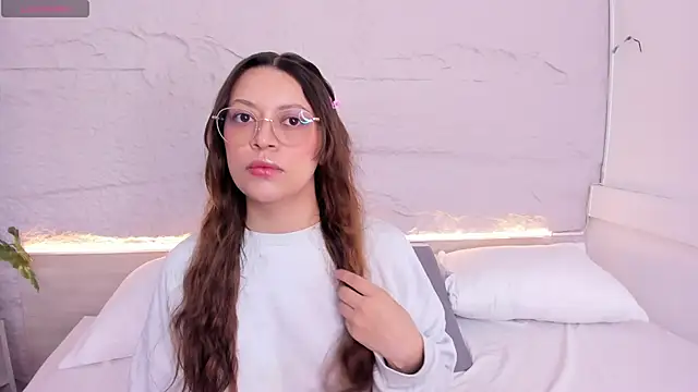 Snapshot of lanna_18_ chatting on 02-25-26, 11:53 lanna 18 online show from 02-25-26, 11:53