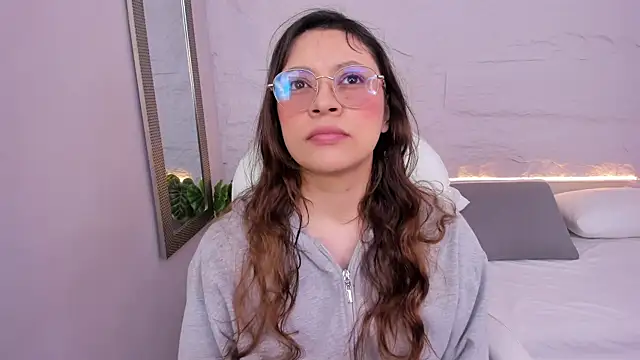 Snapshot of lanna_18_ chatting on 07-20-26, 01:13 lanna 18 online show from 07-20-26, 01:13