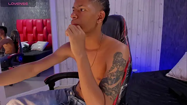 Snapshot of _erick_j chatting on 02-12-26, 08:26 erick j online show from 02-12-26, 08:26