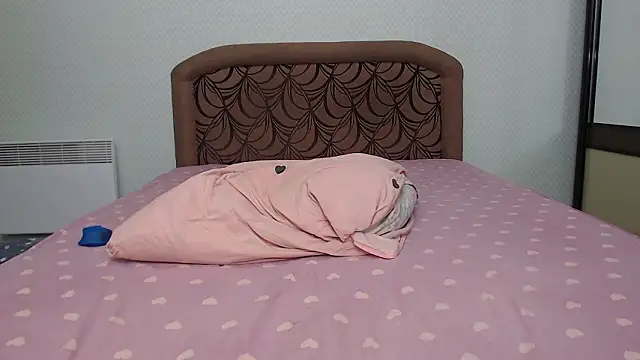  Sweet Dream  online show from 03-16-26, 05:44