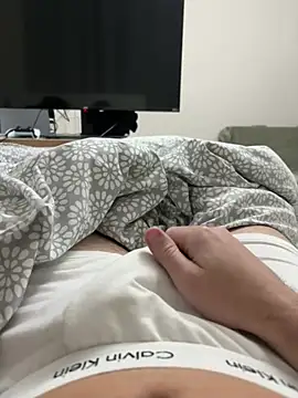 Snapshot of hrnylad_55 chatting on 03-02-26, 09:43 hrnylad 55 online show from 03-02-26, 09:43