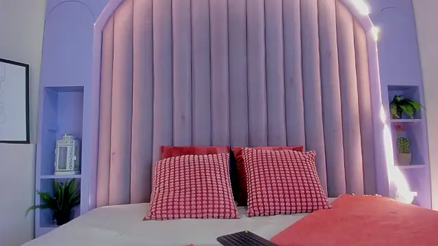 Snapshot of AmberStonne__ chatting on 03-16-26, 02:50 AmberStonne online show from 03-16-26, 02:50