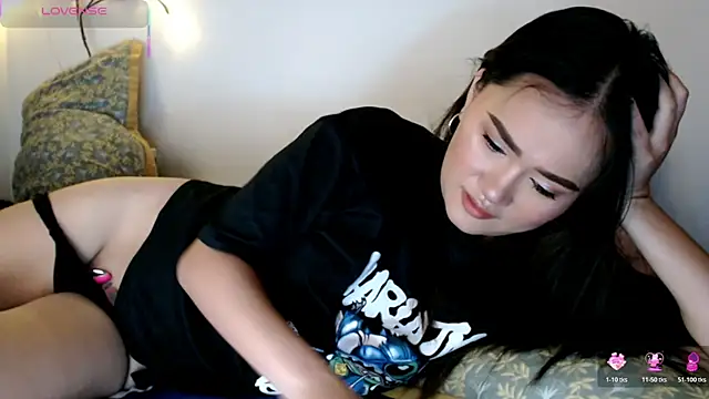 Snapshot of simplykhate chatting on 07-16-26, 03:34 simplykhate online show from 07-16-26, 03:34