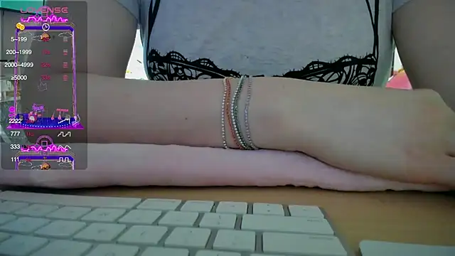 Snapshot of Vesagal chatting on 02-28-26, 03:18 Vesagal online show from 02-28-26, 03:18