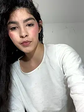 Snapshot of dani_bela chatting on 01-11-26, 06:18 dani bela online show from 01-11-26, 06:18