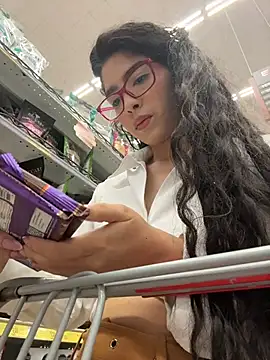 Snapshot of dani_bela chatting on 02-25-26, 11:14 dani bela online show from 02-25-26, 11:14