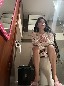 Snapshot of dani_bela chatting on 02-27-26, 02:55 dani bela online show from 02-27-26, 02:55