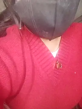 Snapshot of Piu_18 chatting on 01-13-26, 12:21 Piu 18 online show from 01-13-26, 12:21