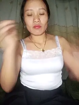 Snapshot of Piu_18 chatting on 02-11-26, 08:52 Piu 18 online show from 02-11-26, 08:52