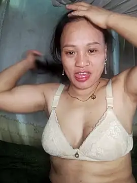 Snapshot of Piu_18 chatting on 02-25-26, 05:28 Piu 18 online show from 02-25-26, 05:28