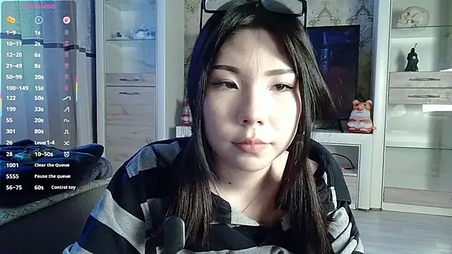 Snapshot of AprilOnilll chatting on 02-19-26, 10:33 AprilOnilll online show from 02-19-26, 10:33