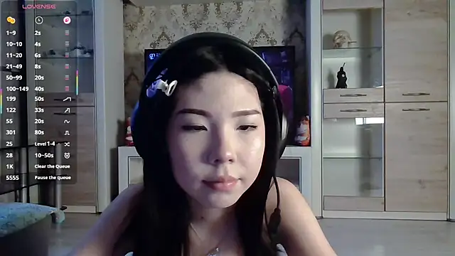 Snapshot of AprilOnilll chatting on 02-25-26, 11:53 AprilOnilll online show from 02-25-26, 11:53