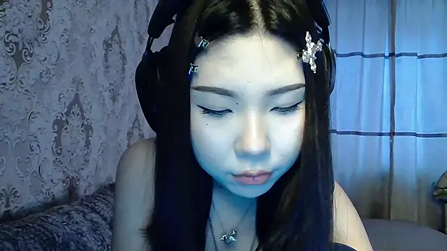 Snapshot of AprilOnilll chatting on 03-01-26, 12:18 AprilOnilll online show from 03-01-26, 12:18