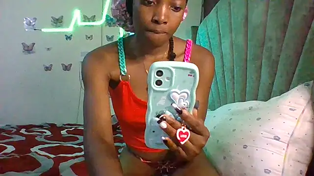 Snapshot of smily_sophia chatting on 02-26-26, 06:34 smily sophia online show from 02-26-26, 06:34