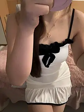  xiaoxinxin  online show from 03-06-26, 06:32