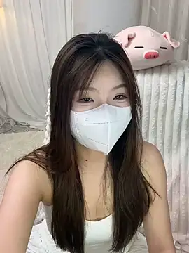 Snapshot of _xiaoxinxin_ chatting on 05-11-26, 01:50 xiaoxinxin online show from 05-11-26, 01:50
