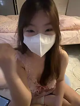 Snapshot of _xiaoxinxin_ chatting on 05-21-26, 04:03 xiaoxinxin online show from 05-21-26, 04:03