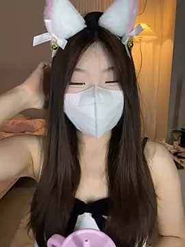 Snapshot of _xiaoxinxin_ chatting on 06-08-26, 03:12 xiaoxinxin online show from 06-08-26, 03:12