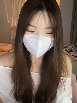 Snapshot of _xiaoxinxin_ chatting on 06-14-26, 05:04 xiaoxinxin online show from 06-14-26, 05:04
