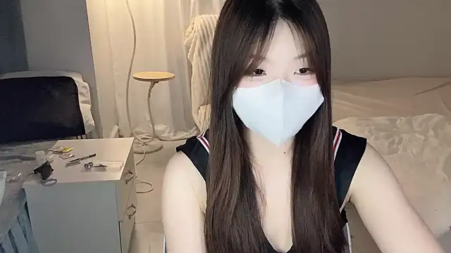Snapshot of _xiaoxinxin_ chatting on 06-21-26, 11:57 xiaoxinxin online show from 06-21-26, 11:57