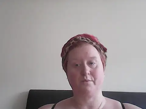 BustyRedxx online show from 05-07-26, 10:42