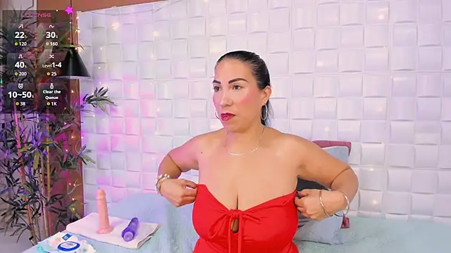 Snapshot of AmberJoyMilf chatting on 05-06-26, 12:10 AmberJoyMilf online show from 05-06-26, 12:10