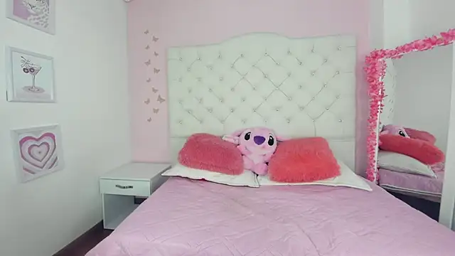 Snapshot of Clarita_Hill chatting on 02-09-26, 07:18 Clarita Hill online show from 02-09-26, 07:18