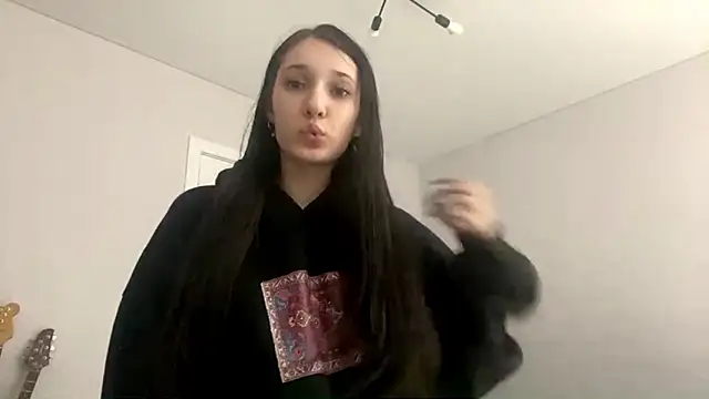 miaumiau Mia online show from 03-11-26, 06:58