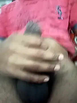 Snapshot of shrank_indian chatting on 02-19-26, 06:59 shrank indian online show from 02-19-26, 06:59