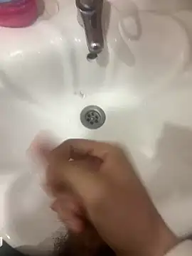 Snapshot of Wassimdz410 chatting on 03-09-26, 09:13 Wassimdz410 online show from 03-09-26, 09:13