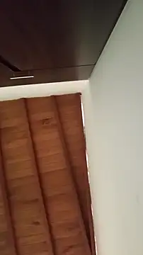 Snapshot of saray_reesee chatting on 02-18-26, 07:21 saray reesee online show from 02-18-26, 07:21