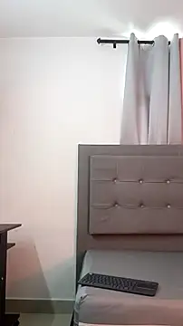 Snapshot of saray_reesee chatting on 02-26-26, 04:28 saray reesee online show from 02-26-26, 04:28