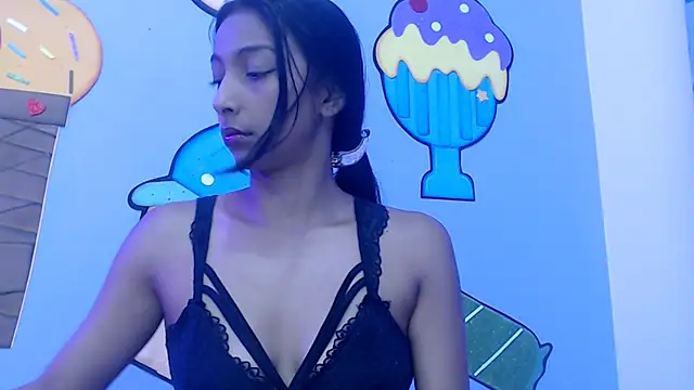 Snapshot of skinnysexzara18 chatting on 02-03-26, 01:26 skinnysexzara18 online show from 02-03-26, 01:26