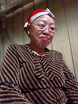 Agnes-baby online show from 04-23-26, 12:29