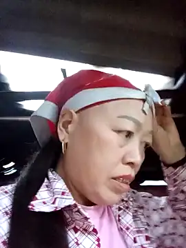 Snapshot of Agnes-baby chatting on 05-03-26, 11:16 Agnes-baby online show from 05-03-26, 11:16