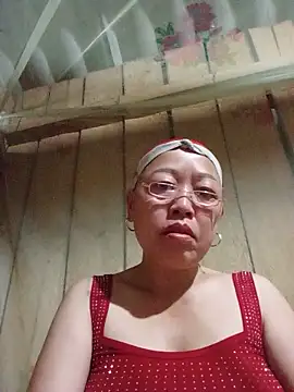 Snapshot of Agnes-baby chatting on 05-20-26, 10:16 Agnes-baby online show from 05-20-26, 10:16