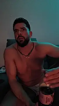 Snapshot of Angelo_33 chatting on 01-18-26, 02:04 Angelo 33 online show from 01-18-26, 02:04