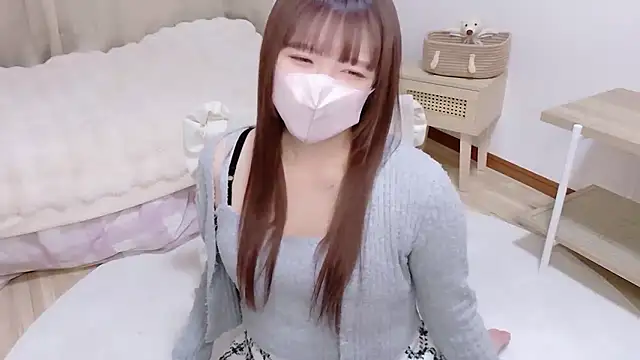 AIKA oO online show from 02-18-26, 05:25