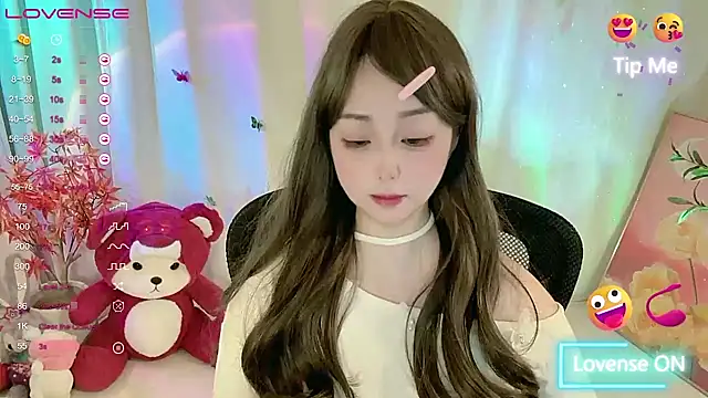 Snapshot of CLaire-5 chatting on 03-27-26, 08:26 CLaire-5 online show from 03-27-26, 08:26